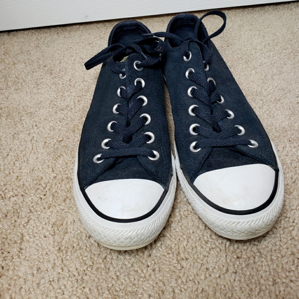 Women's Navy Suede Converse; Size 7